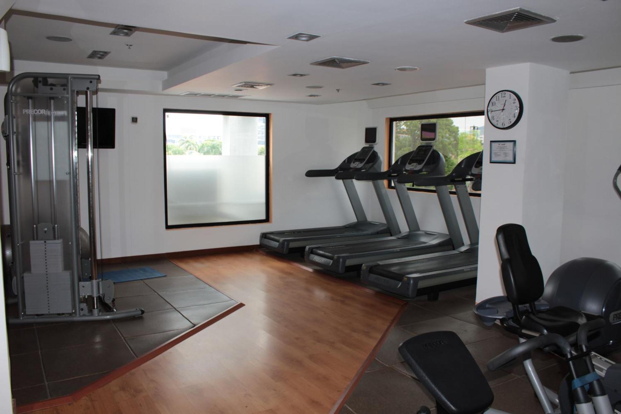 Executive Suites Valencia Buitenkant foto