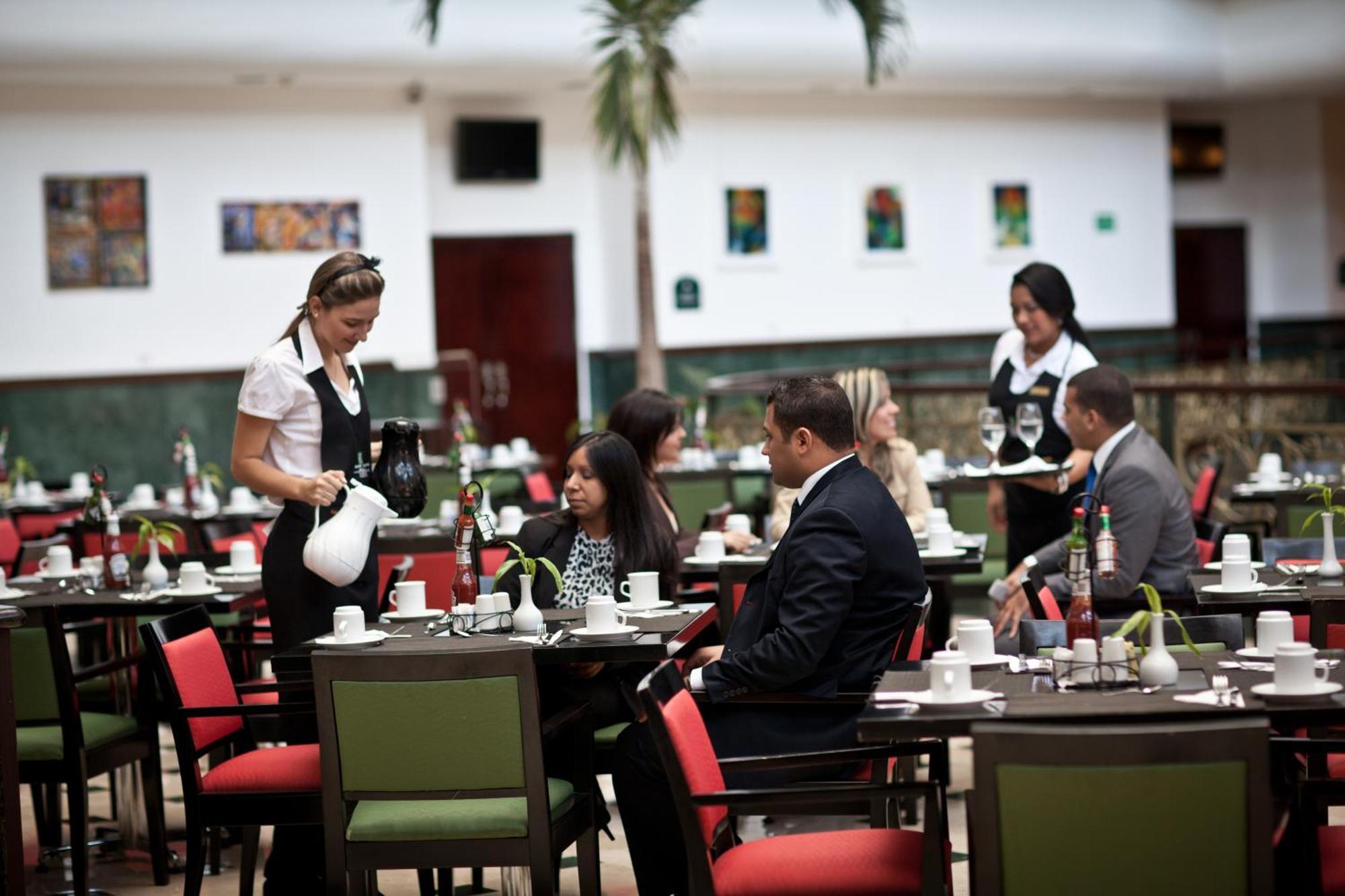 Executive Suites Valencia Buitenkant foto