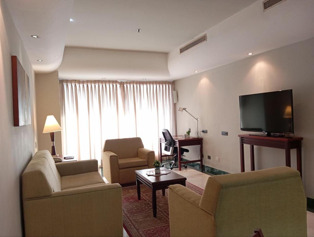 Executive Suites Valencia Buitenkant foto