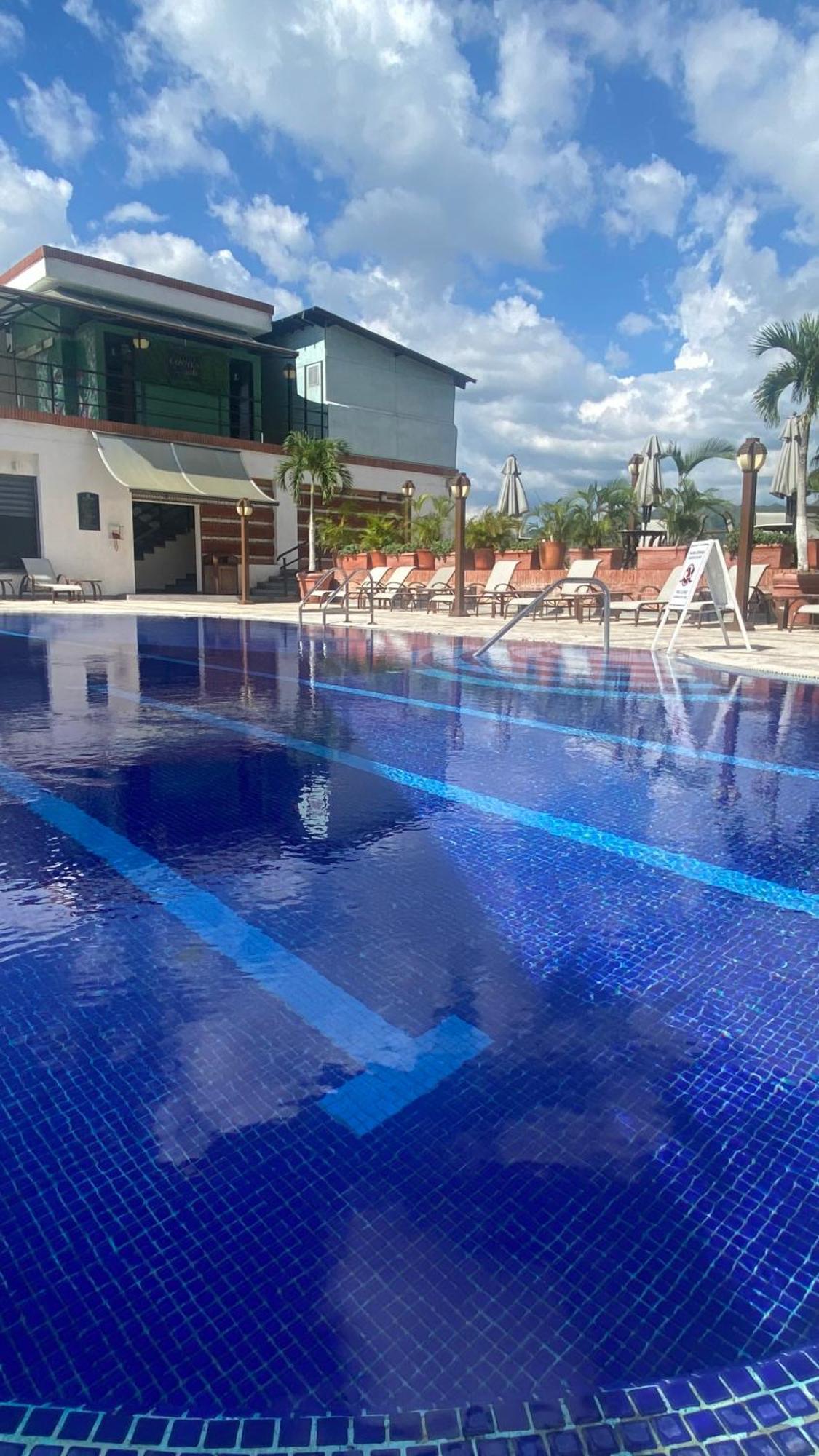 Executive Suites Valencia Buitenkant foto